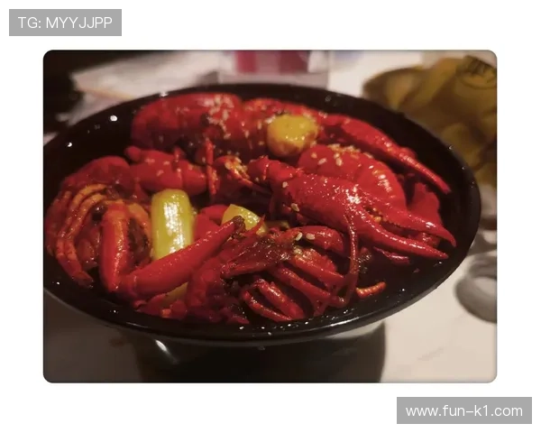 安赛龙每天吃五顿饭还练到凌晨？这身材是真实存在的吗