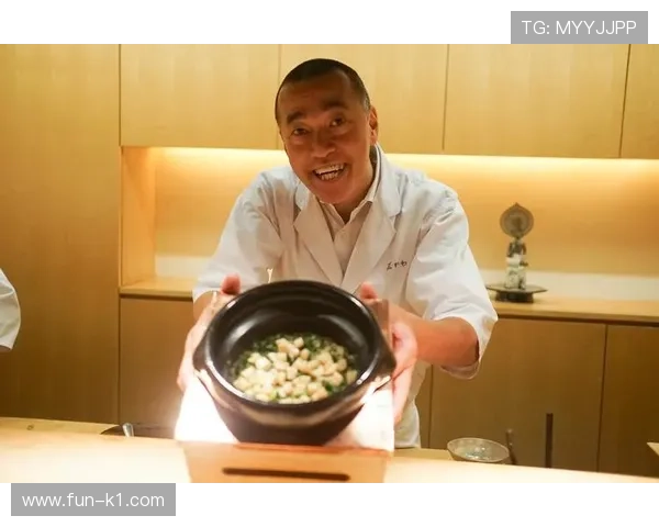 李诗沣训练完直接打车去米其林三星，这日子过得比偶像剧男主还飘