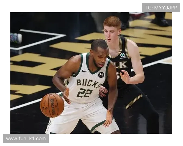 米德尔顿挡拆创高效得分，领先字母哥制造错位优势